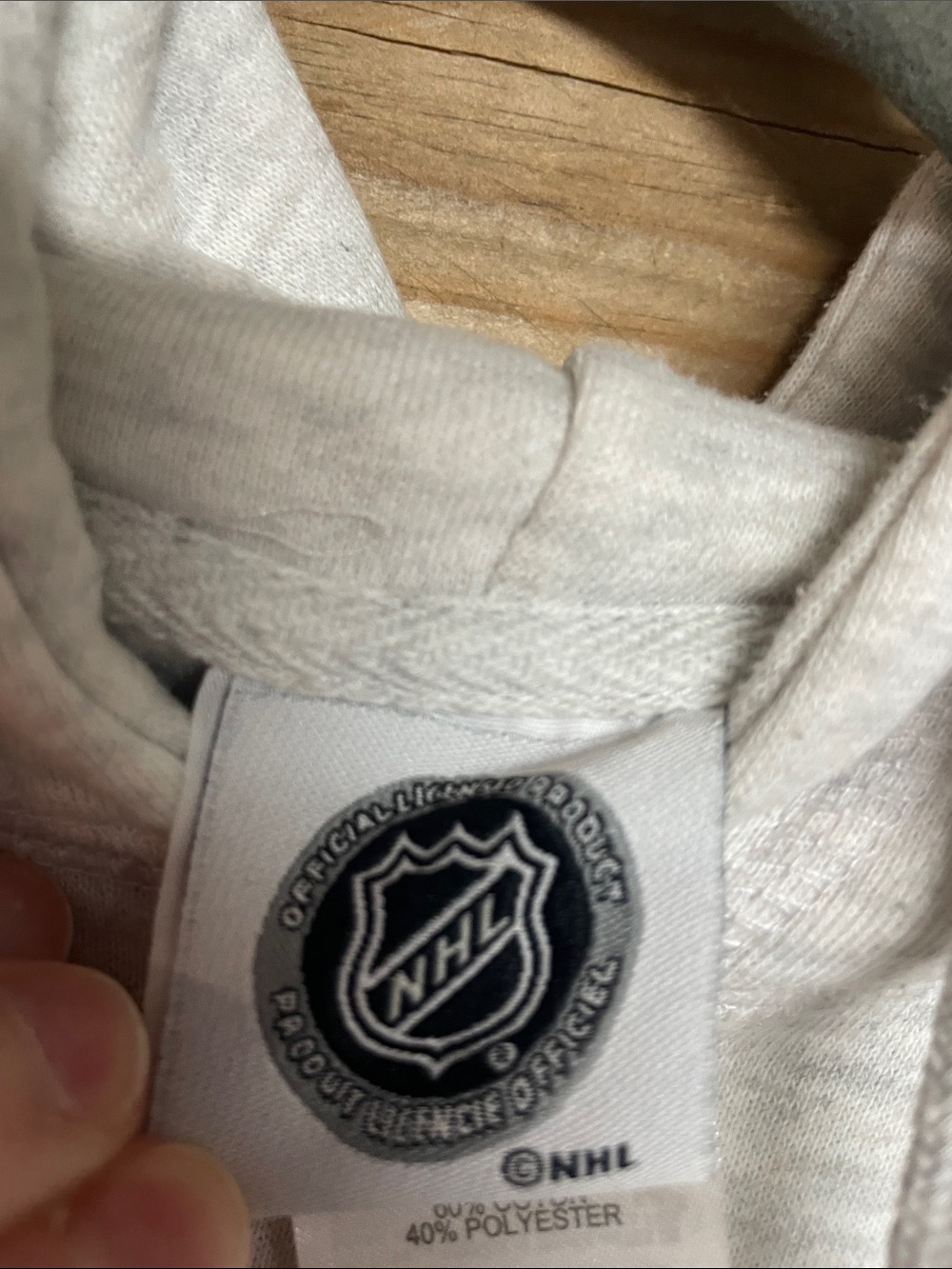 NHL size XL White and Gray Heather Chicago Blackhawks Soft Sweatshirt Hoodie - Picture 2 of 10